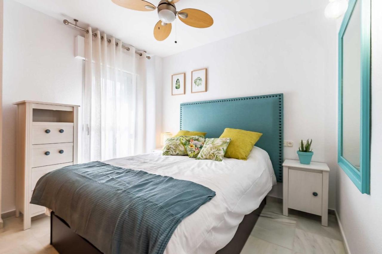Fuengirola Los Boliches Paseo Maritimo Rey De Espana Esquina Lope De Vega 1 Dormitorio Mas Sofa Cama Salon Mas Cama Supletoria Екстериор снимка